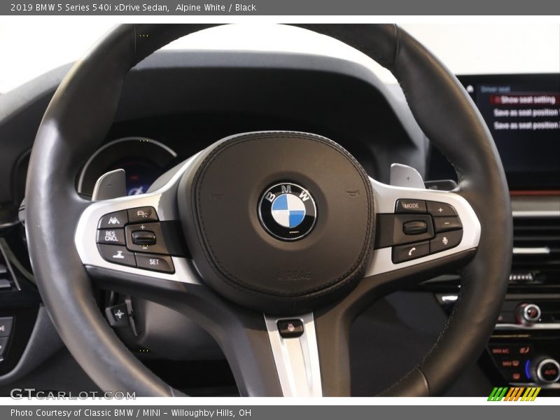 Alpine White / Black 2019 BMW 5 Series 540i xDrive Sedan