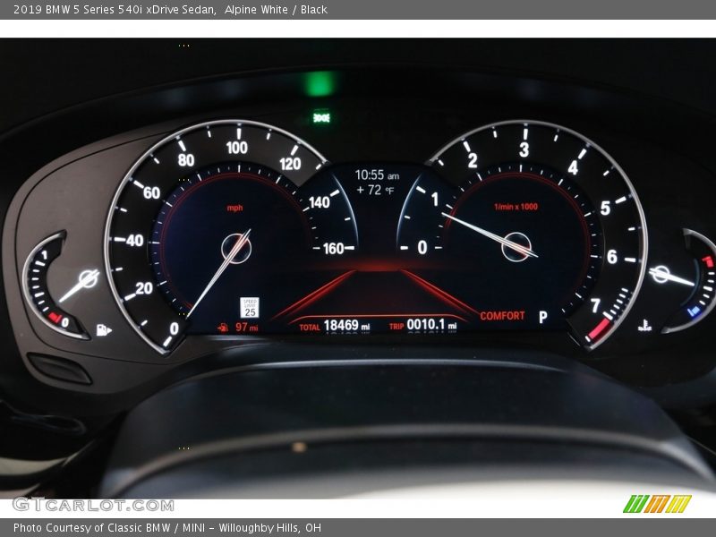 Alpine White / Black 2019 BMW 5 Series 540i xDrive Sedan