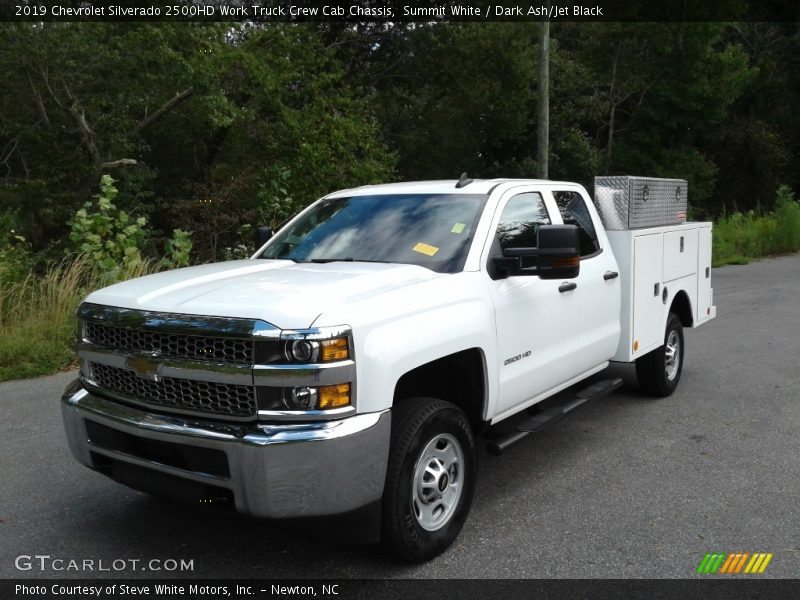 Summit White / Dark Ash/Jet Black 2019 Chevrolet Silverado 2500HD Work Truck Crew Cab Chassis