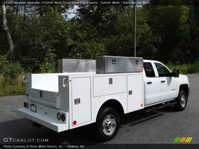 Summit White / Dark Ash/Jet Black 2019 Chevrolet Silverado 2500HD Work Truck Crew Cab Chassis