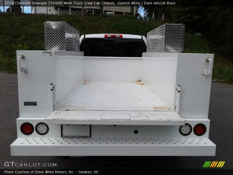 Summit White / Dark Ash/Jet Black 2019 Chevrolet Silverado 2500HD Work Truck Crew Cab Chassis