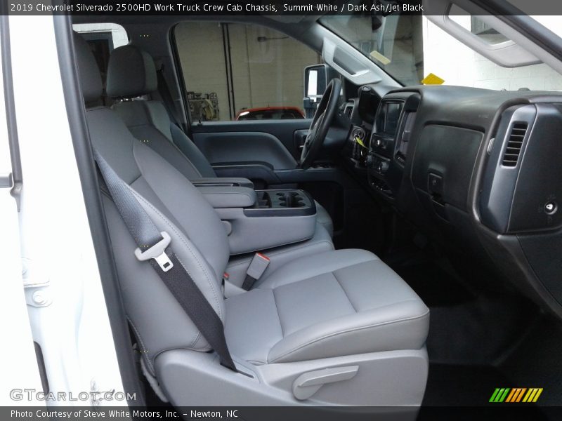 Summit White / Dark Ash/Jet Black 2019 Chevrolet Silverado 2500HD Work Truck Crew Cab Chassis
