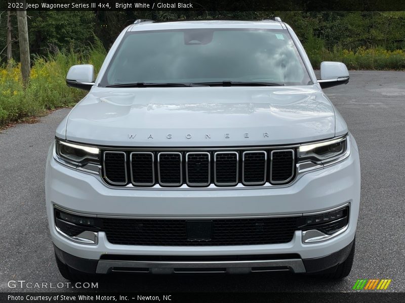 Bright White / Global Black 2022 Jeep Wagoneer Series III 4x4