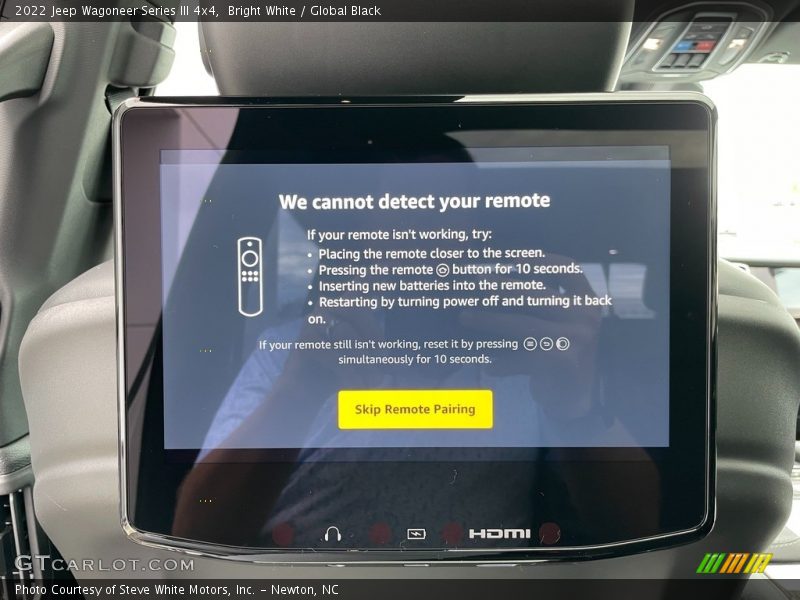 Bright White / Global Black 2022 Jeep Wagoneer Series III 4x4