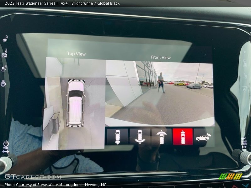 Bright White / Global Black 2022 Jeep Wagoneer Series III 4x4
