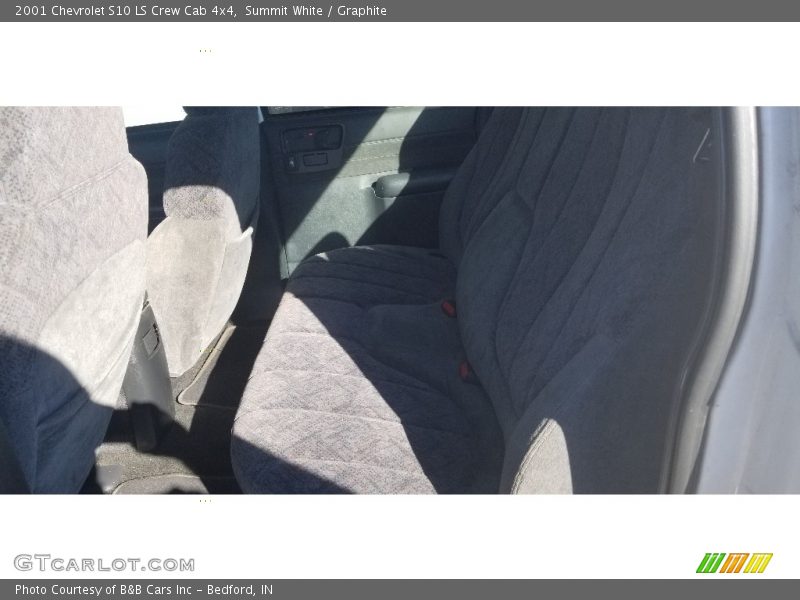 Summit White / Graphite 2001 Chevrolet S10 LS Crew Cab 4x4