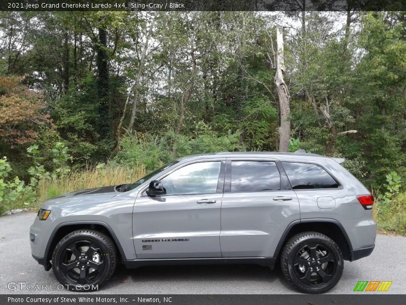 Sting-Gray / Black 2021 Jeep Grand Cherokee Laredo 4x4