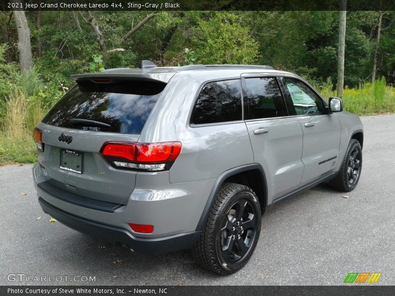 Sting-Gray / Black 2021 Jeep Grand Cherokee Laredo 4x4