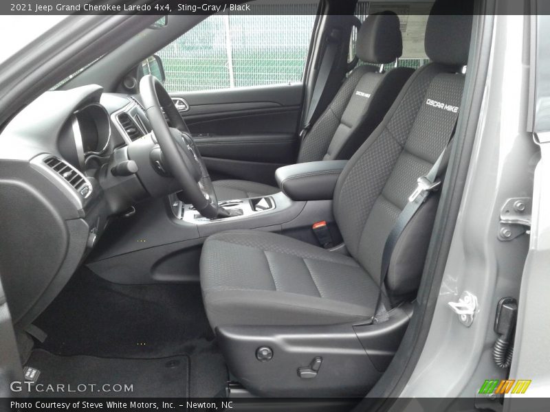 Sting-Gray / Black 2021 Jeep Grand Cherokee Laredo 4x4