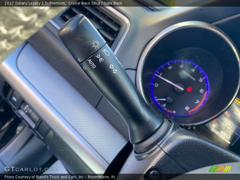 Crystal Black Silica / Slate Black 2017 Subaru Legacy 2.5i Premium