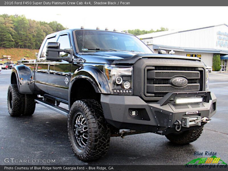 Front 3/4 View of 2016 F450 Super Duty Platinum Crew Cab 4x4