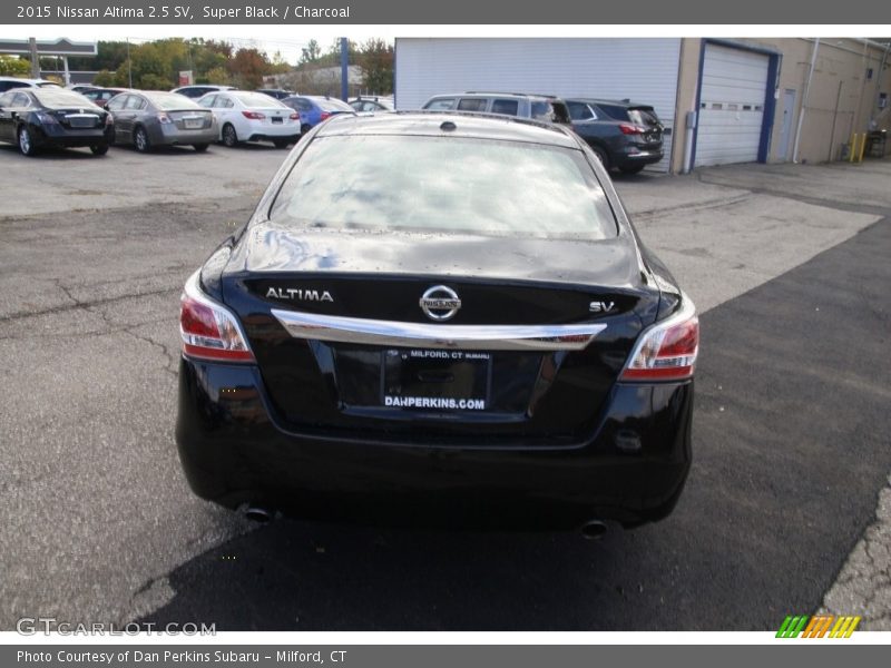 Super Black / Charcoal 2015 Nissan Altima 2.5 SV
