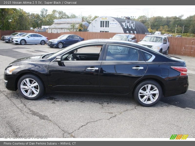 Super Black / Charcoal 2015 Nissan Altima 2.5 SV