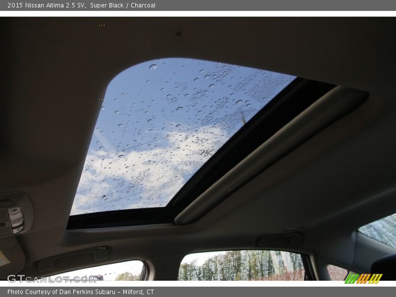 Super Black / Charcoal 2015 Nissan Altima 2.5 SV
