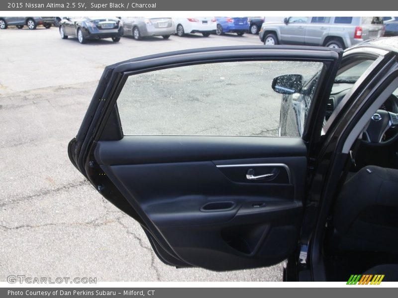 Super Black / Charcoal 2015 Nissan Altima 2.5 SV