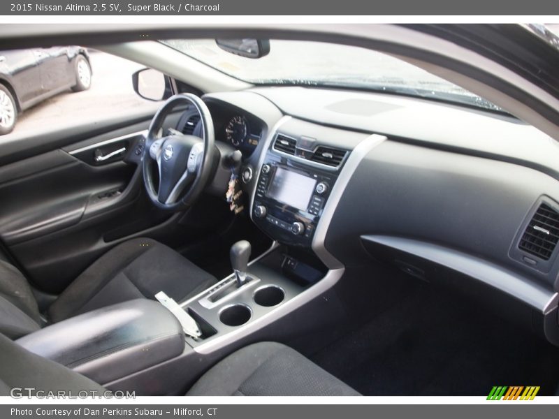 Super Black / Charcoal 2015 Nissan Altima 2.5 SV