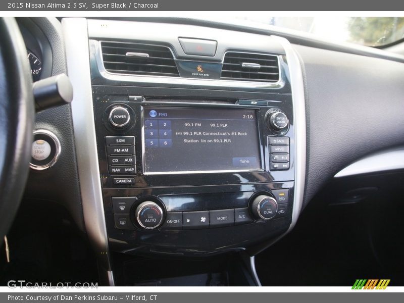 Super Black / Charcoal 2015 Nissan Altima 2.5 SV