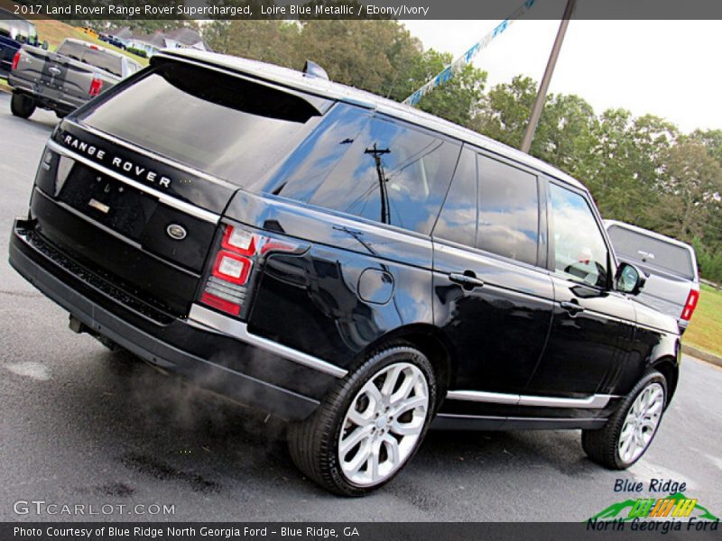 Loire Blue Metallic / Ebony/Ivory 2017 Land Rover Range Rover Supercharged