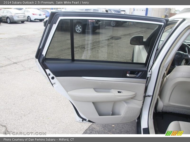 Satin White Pearl / Ivory 2014 Subaru Outback 2.5i Premium