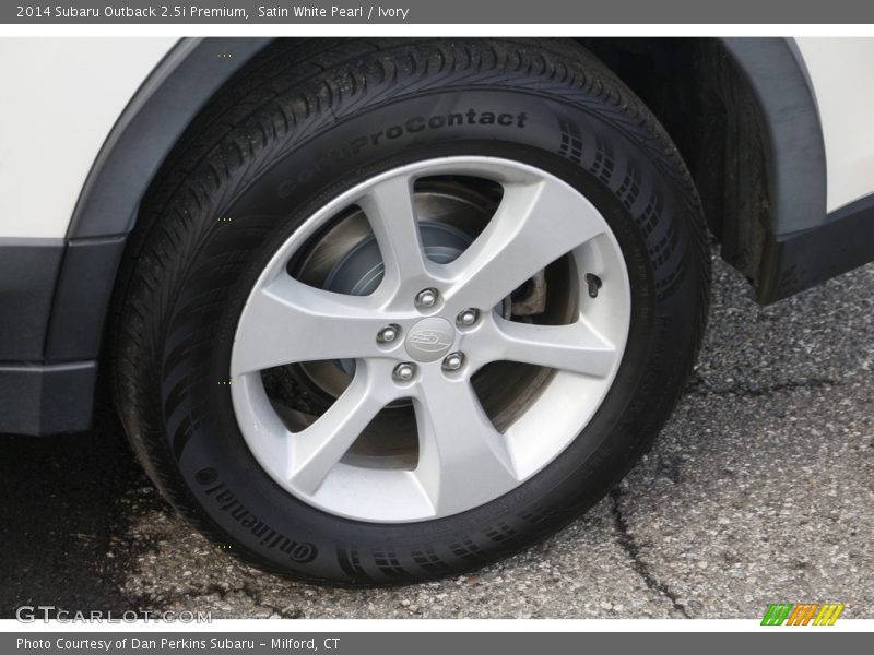 Satin White Pearl / Ivory 2014 Subaru Outback 2.5i Premium