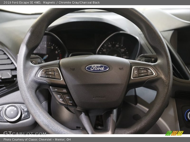 Magnetic / Chromite Gray/Charcoal Black 2019 Ford Escape SE 4WD