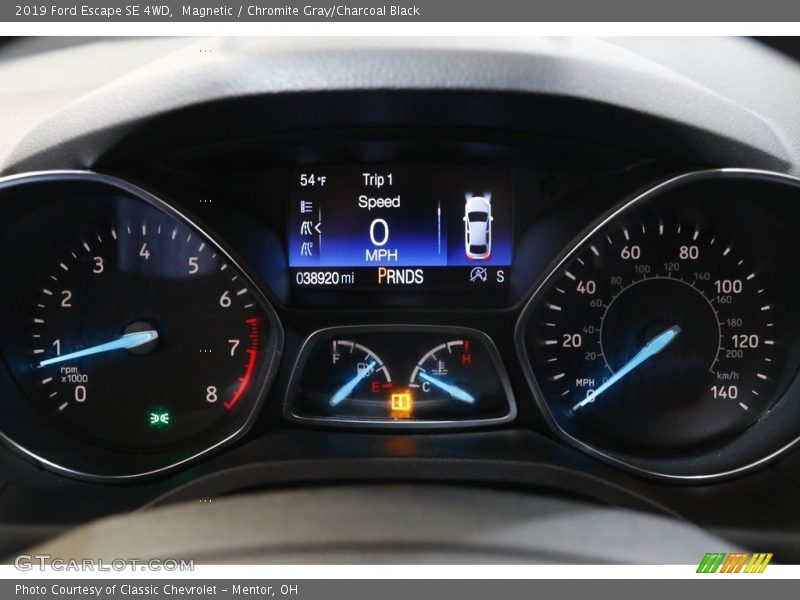 Magnetic / Chromite Gray/Charcoal Black 2019 Ford Escape SE 4WD