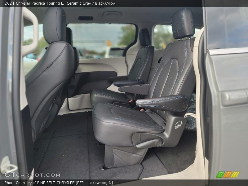 Ceramic Gray / Black/Alloy 2021 Chrysler Pacifica Touring L