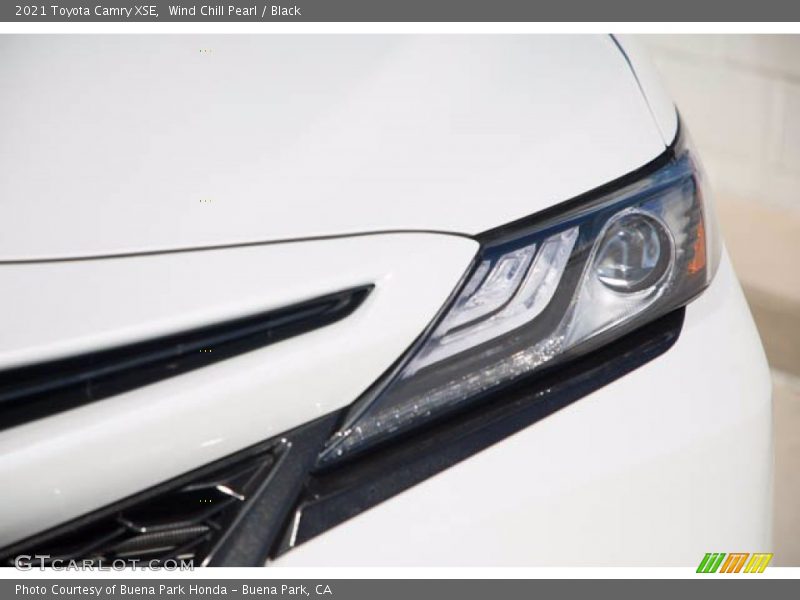 Wind Chill Pearl / Black 2021 Toyota Camry XSE
