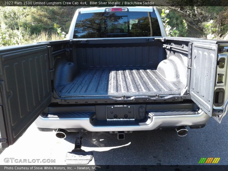  2022 1500 Limited Longhorn Crew Cab 4x4 Trunk