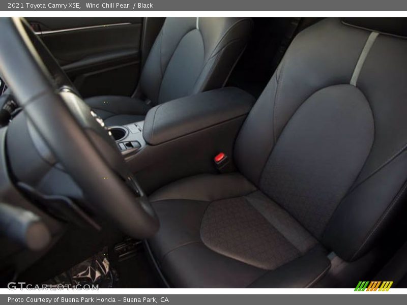Wind Chill Pearl / Black 2021 Toyota Camry XSE
