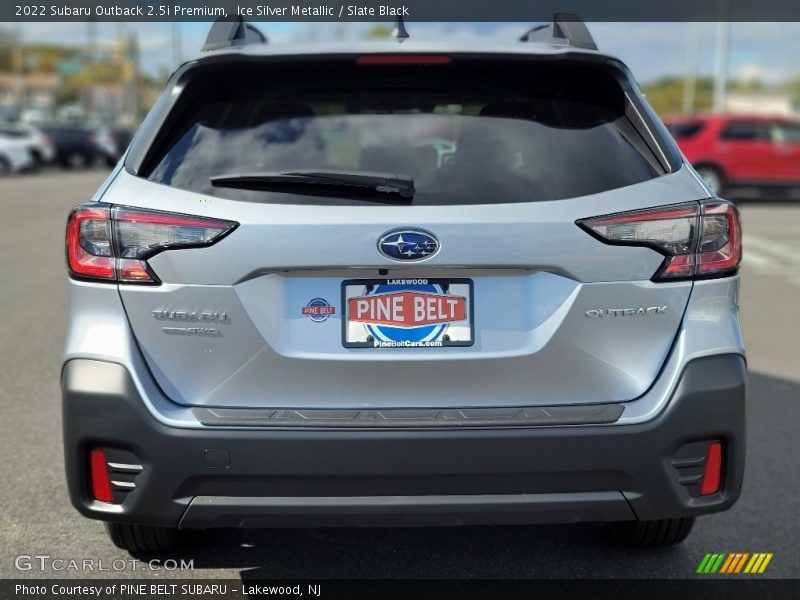 Ice Silver Metallic / Slate Black 2022 Subaru Outback 2.5i Premium