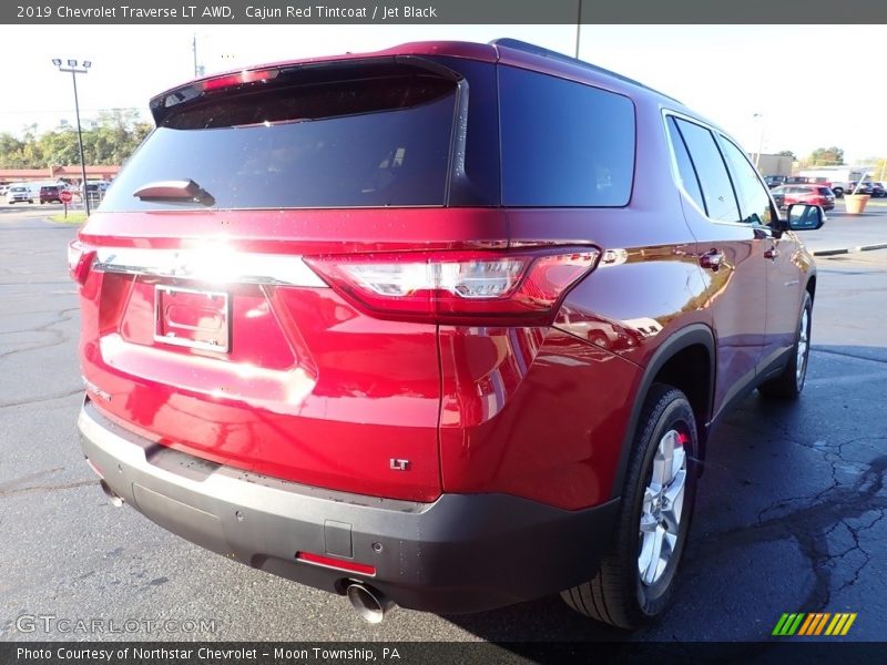 Cajun Red Tintcoat / Jet Black 2019 Chevrolet Traverse LT AWD