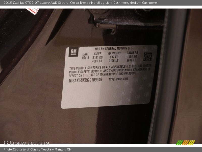 Cocoa Bronze Metallic / Light Cashmere/Medium Cashmere 2016 Cadillac CTS 2.0T Luxury AWD Sedan