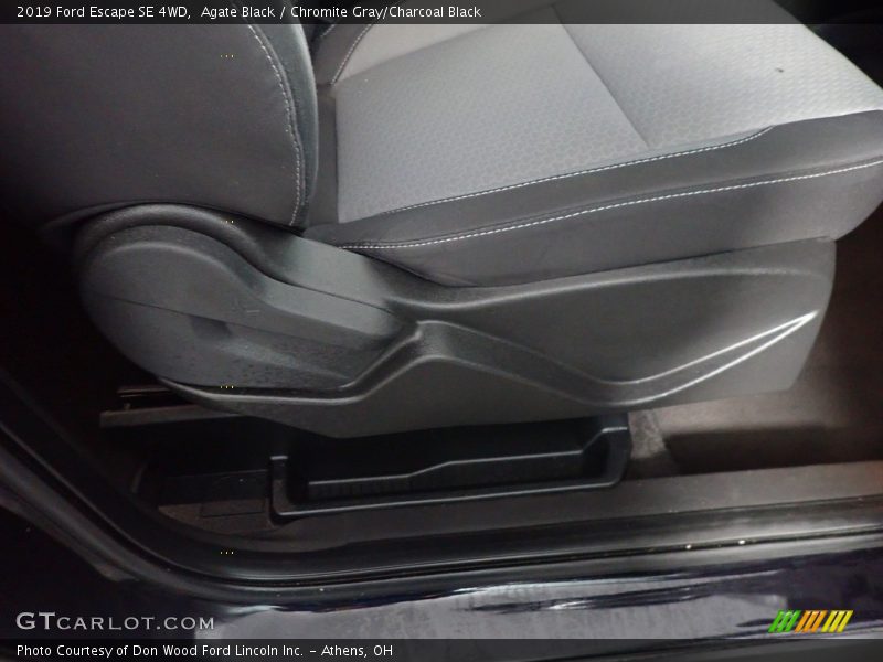 Agate Black / Chromite Gray/Charcoal Black 2019 Ford Escape SE 4WD