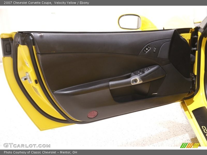 Velocity Yellow / Ebony 2007 Chevrolet Corvette Coupe