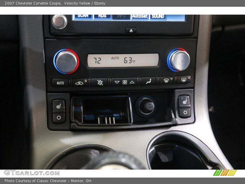 Velocity Yellow / Ebony 2007 Chevrolet Corvette Coupe