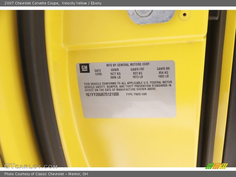 Velocity Yellow / Ebony 2007 Chevrolet Corvette Coupe