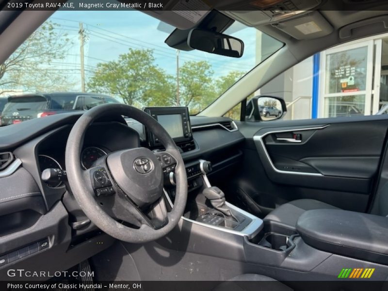 Magnetic Gray Metallic / Black 2019 Toyota RAV4 XLE