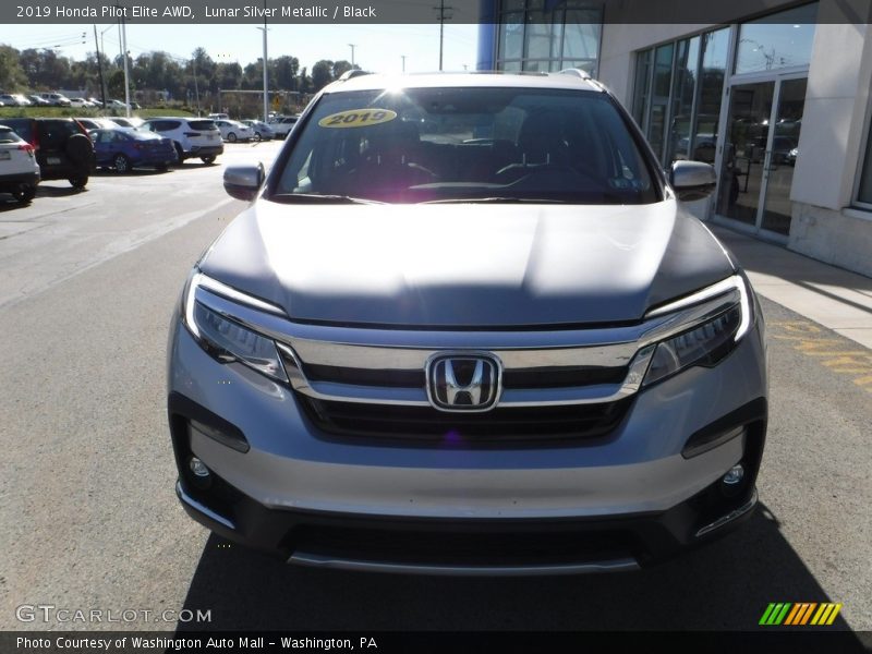 Lunar Silver Metallic / Black 2019 Honda Pilot Elite AWD