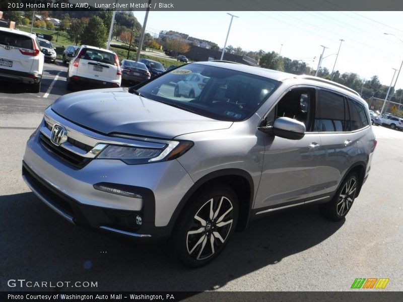 Lunar Silver Metallic / Black 2019 Honda Pilot Elite AWD