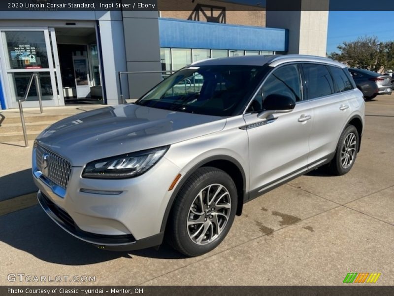 Ingot Silver / Ebony 2020 Lincoln Corsair Standard