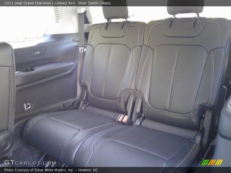 Silver Zynith / Black 2021 Jeep Grand Cherokee L Limited 4x4