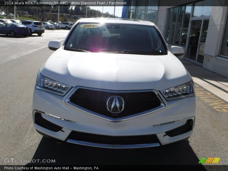 White Diamond Pearl / Parchment 2019 Acura MDX Technology SH-AWD