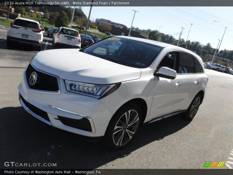White Diamond Pearl / Parchment 2019 Acura MDX Technology SH-AWD