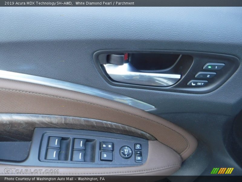 White Diamond Pearl / Parchment 2019 Acura MDX Technology SH-AWD