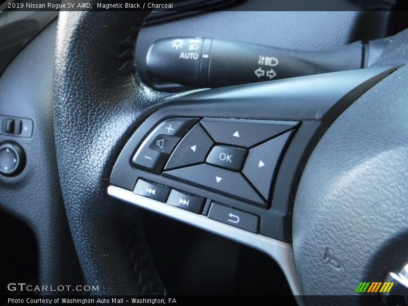 Magnetic Black / Charcoal 2019 Nissan Rogue SV AWD