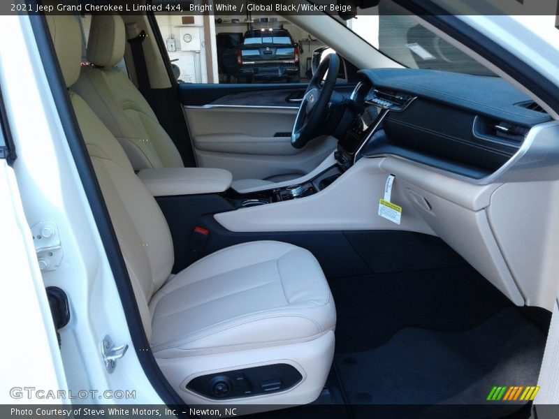 Bright White / Global Black/Wicker Beige 2021 Jeep Grand Cherokee L Limited 4x4