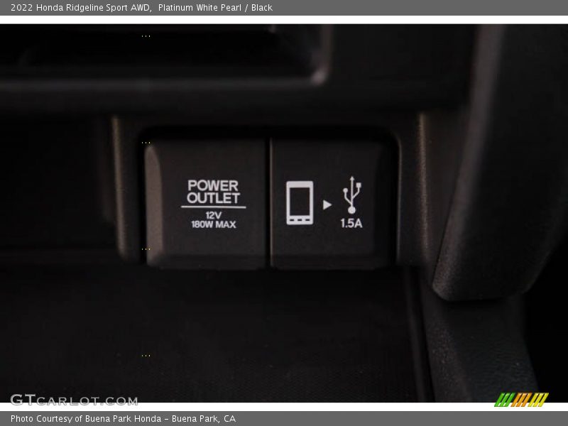 Platinum White Pearl / Black 2022 Honda Ridgeline Sport AWD