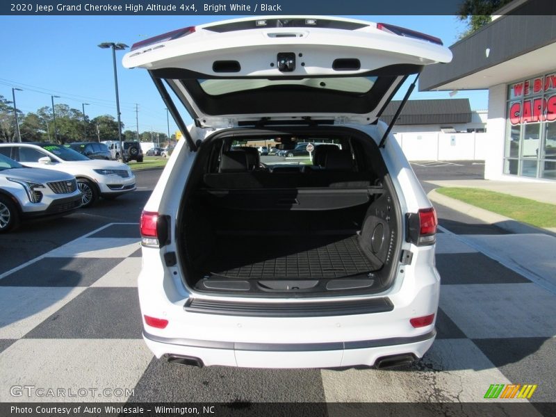 Bright White / Black 2020 Jeep Grand Cherokee High Altitude 4x4