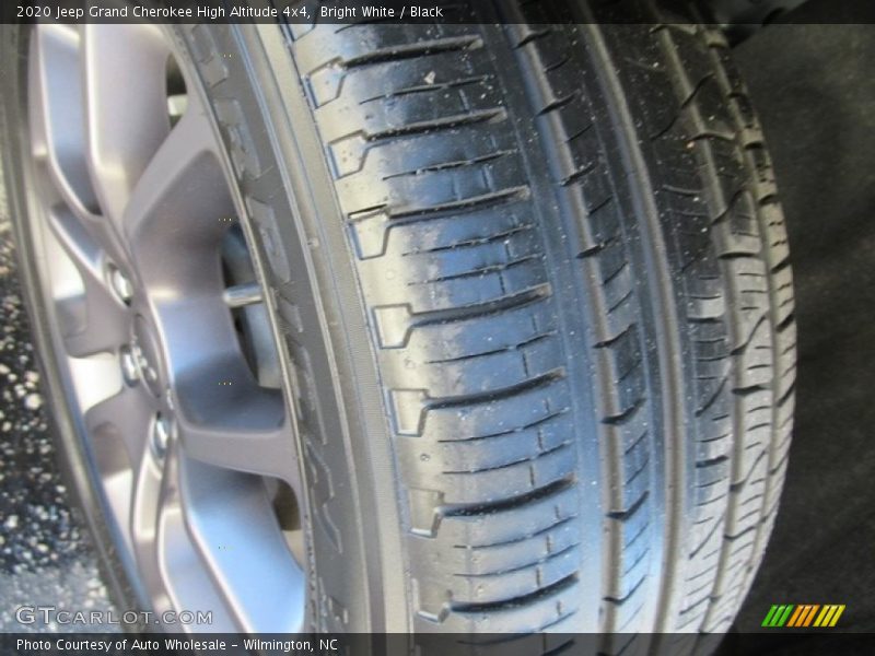 Bright White / Black 2020 Jeep Grand Cherokee High Altitude 4x4
